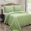 Full Queen Green Cotton Quilt Bedspread with Scalloped Borders